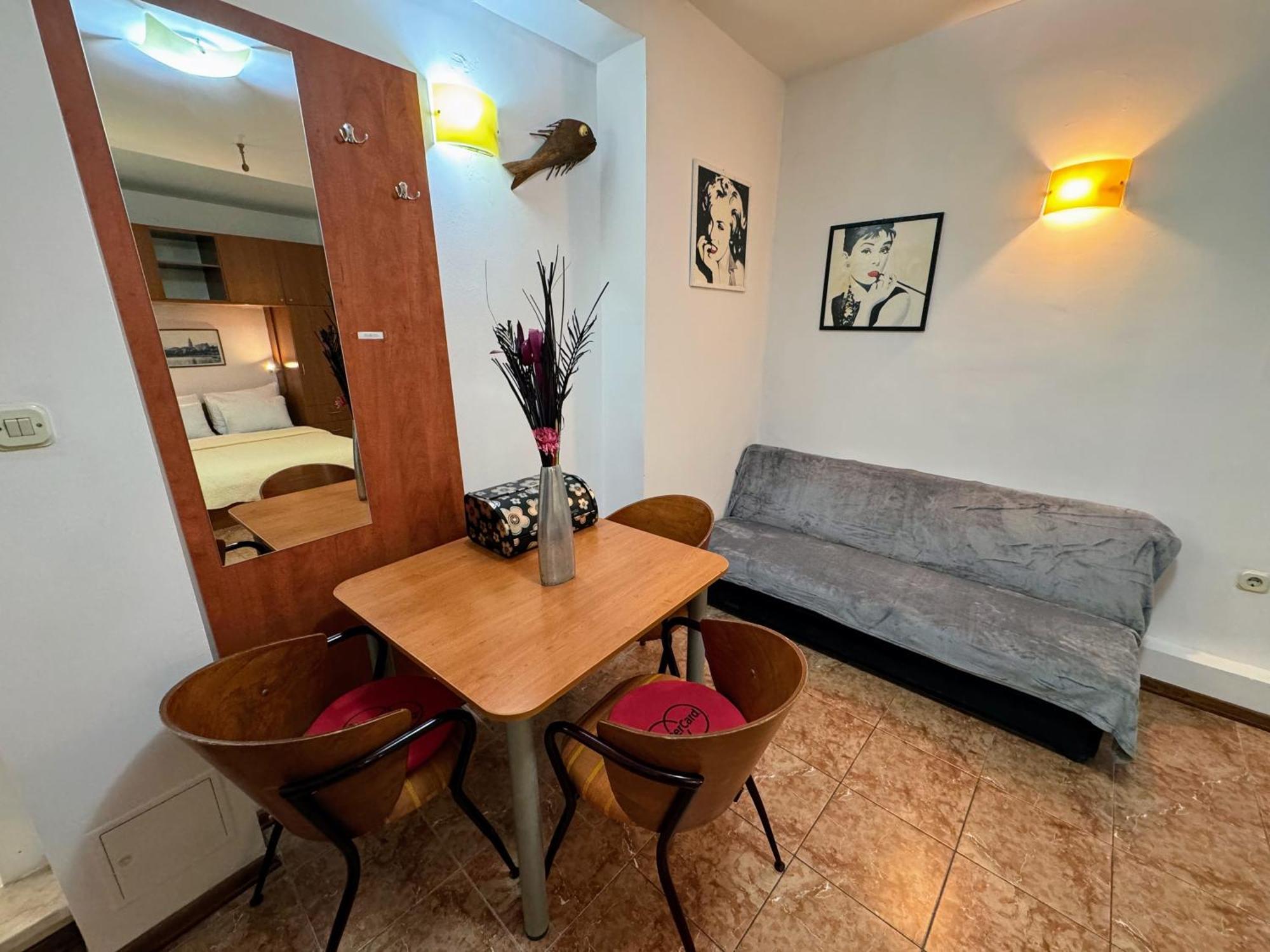 Grgur Studio Apartments Split Eksteriør billede